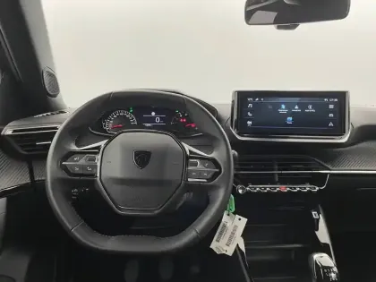 Photo 21 Peugeot 2008  PureTech 100 S&S BVM6