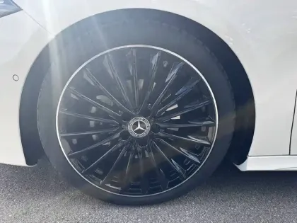 Photo 8 Mercedes Classe A  200 d