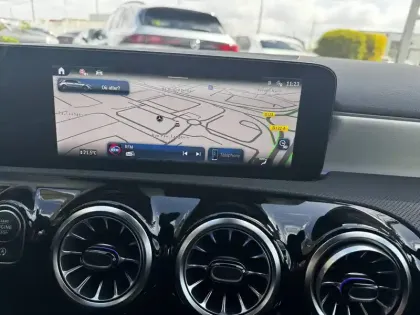 Photo 16 Mercedes Classe A  200 d