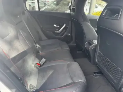 Photo 18 Mercedes Classe A  200 d