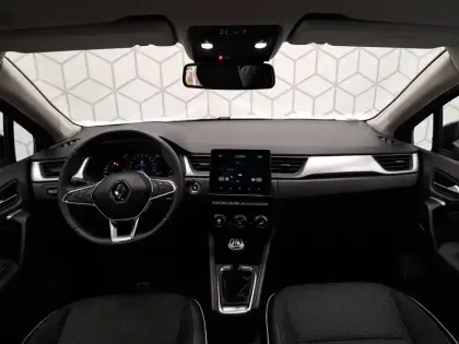 Photo 43 Renault Captur  mild hybrid 140