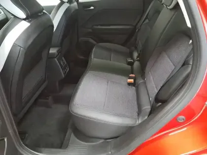 Photo 25 Renault Captur  mild hybrid 140