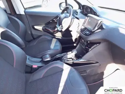 Photo 12 Peugeot 2008  1.2 PureTech 110ch S&S EAT6