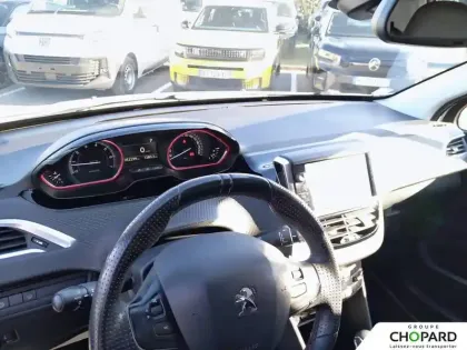 Photo 11 Peugeot 2008  1.2 PureTech 110ch S&S EAT6