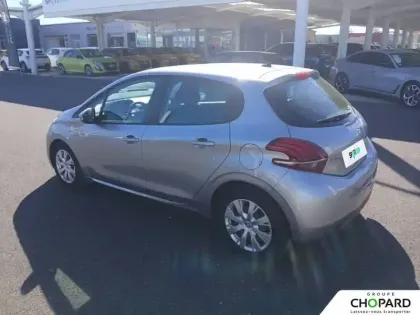 Photo 28 Peugeot 208  BlueHDi 100ch S&S BVM5