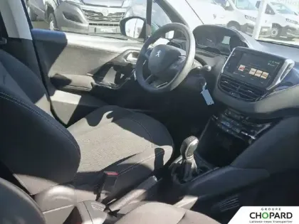Photo 12 Peugeot 208  BlueHDi 100ch S&S BVM5