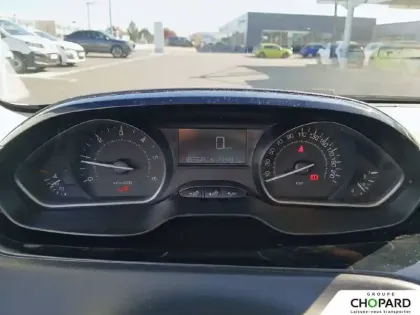 Photo 16 Peugeot 208  BlueHDi 100ch S&S BVM5