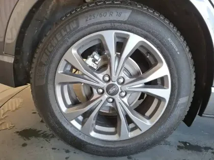 Photo 9 Ford Kuga  2.5 Duratec 190 ch FlexiFuel FHEV E85 Powershift