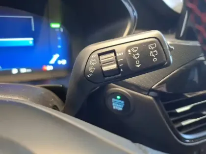 Photo 43 Ford Kuga  2.5 Duratec 190 ch FlexiFuel FHEV E85 Powershift