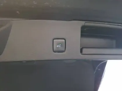 Photo 12 Ford Kuga  2.5 Duratec 190 ch FlexiFuel FHEV E85 Powershift
