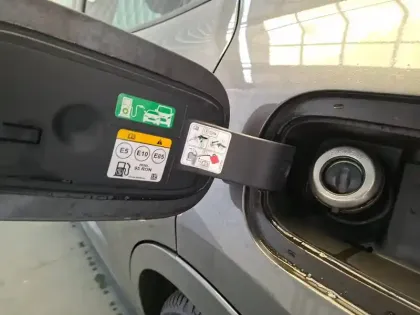Photo 14 Ford Kuga  2.5 Duratec 190 ch FlexiFuel FHEV E85 Powershift
