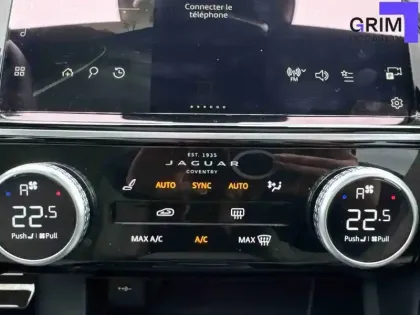 Photo 8 Jaguar E-Pace  P300e ch PHEV AWD BVA