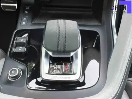 Photo 9 Jaguar E-Pace  P300e ch PHEV AWD BVA