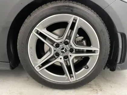 Photo 37 Mercedes Classe A  200 d 8G-DCT