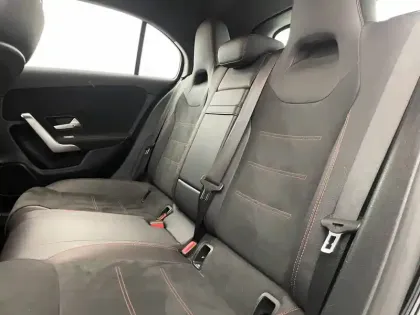 Photo 15 Mercedes Classe A  200 d 8G-DCT