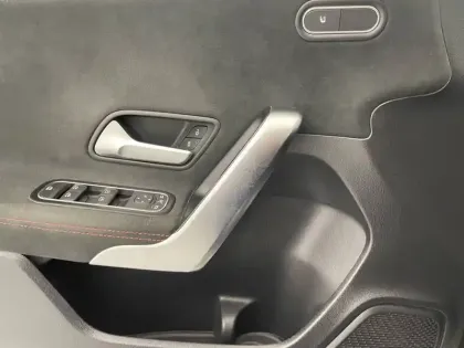 Photo 38 Mercedes Classe A  200 d 8G-DCT