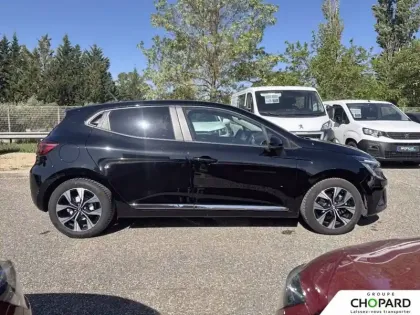Photo 29 Renault Clio  E-Tech full hybrid 145