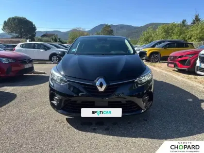 Photo 25 Renault Clio  E-Tech full hybrid 145