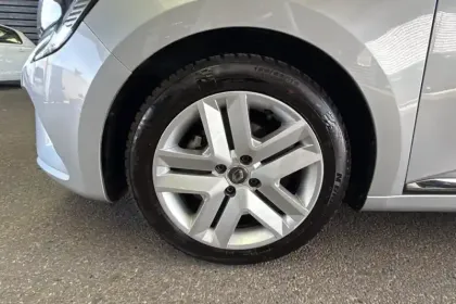 Photo 26 Renault Clio  Blue dCi 85