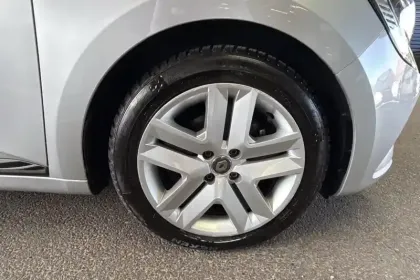 Photo 25 Renault Clio  Blue dCi 85