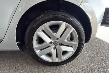 Photo 27 Renault Clio  Blue dCi 85