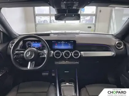 Photo 11 Mercedes GLB  200 d 8G-DCT