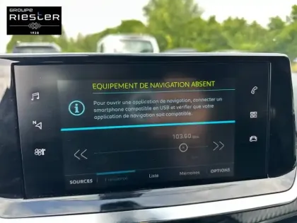 Photo 23 Peugeot 2008  Electrique 136 ch