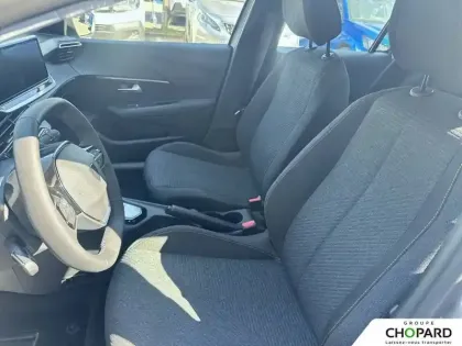 Photo 10 Peugeot 208  Hybrid 110 ch e-DCS6