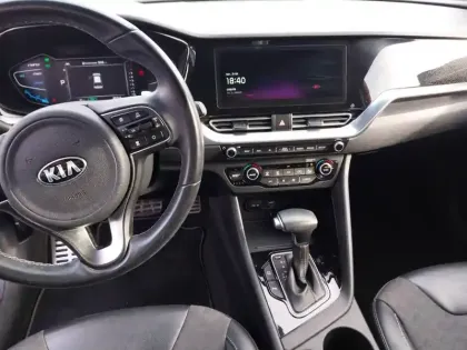 Photo 10 Kia Niro  1.6 GDi Hybride 141 ch DCT6