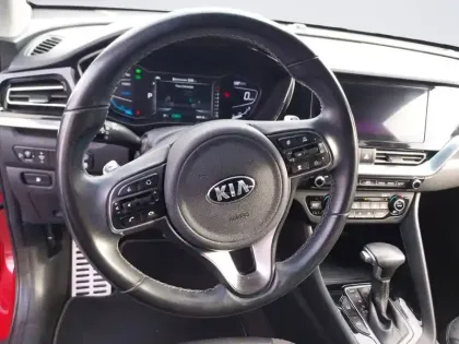 Photo 12 Kia Niro  1.6 GDi Hybride 141 ch DCT6