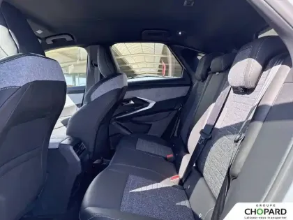 Photo 17 Peugeot 3008  Hybrid 145 e-DCS6