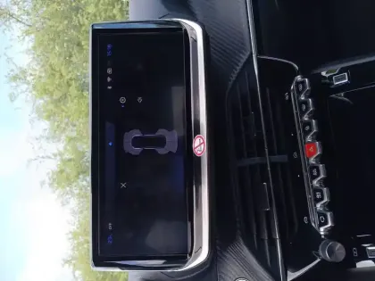 Photo 15 Peugeot 2008 e- 