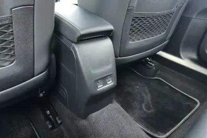 Photo 23 Peugeot 2008  Hybrid 136 e-DCS6