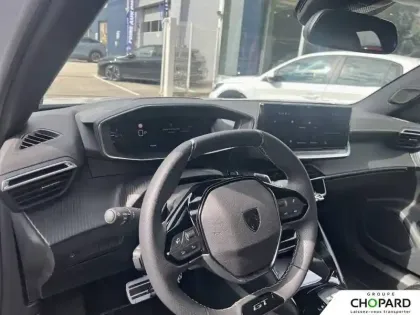 Photo 7 Peugeot 2008  Hybrid 145 e-DCS6