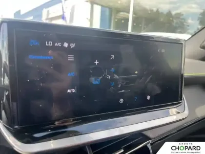 Photo 23 Peugeot 2008  Hybrid 145 e-DCS6