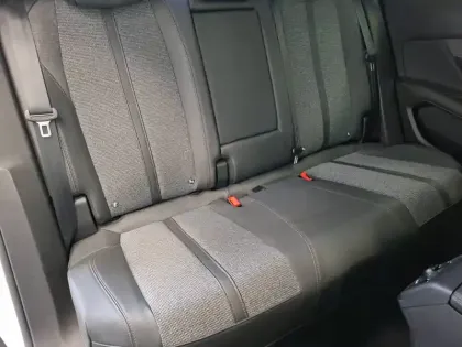 Photo 14 Peugeot 3008  Hybrid 225 e-EAT8