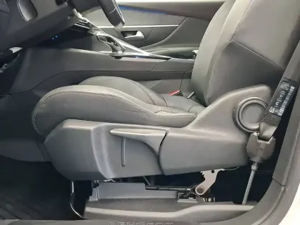 Photo 29 Peugeot 3008  Hybrid 225 e-EAT8