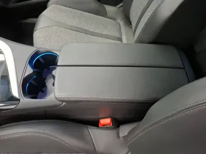 Photo 23 Peugeot 3008  Hybrid 225 e-EAT8