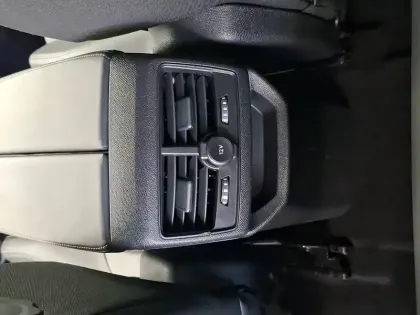 Photo 31 Peugeot 3008  Hybrid 225 e-EAT8