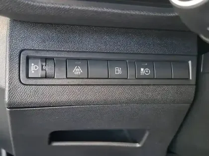 Photo 34 Peugeot 3008  Hybrid 225 e-EAT8