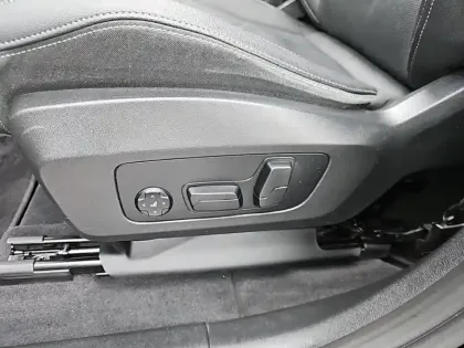 Photo 32 BMW Serie 2 Active Tourer 225e xDrive 245 ch DKG7