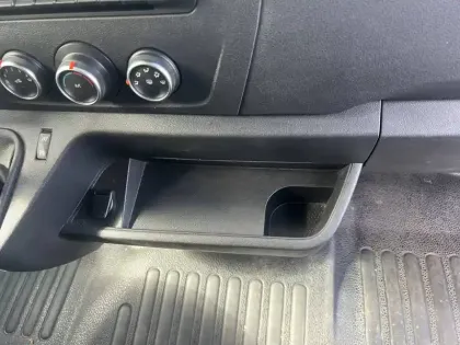 Photo 22 Renault Master  FGN TRAC F3500 L3H3 BLUE DCI 135