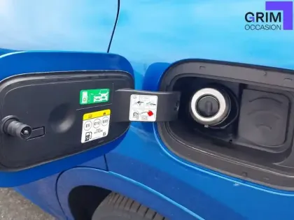 Photo 19 Ford Kuga  2.5 Duratec 180 ch FlexiFuel FHEV E85 Powershift