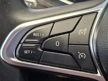 Photo 37 Renault Captur  E-Tech full hybrid 145