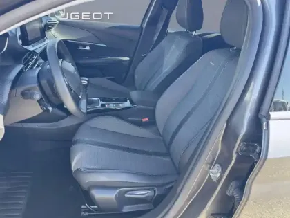 Photo 13 Peugeot 208  PureTech 100 S&S BVM6