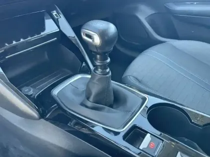 Photo 20 Peugeot 208  PureTech 100 S&S BVM6