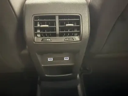 Photo 16 Peugeot 308  SW Hybrid 145 e-DCS6