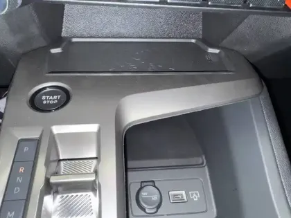 Photo 34 Peugeot 308  SW Hybrid 145 e-DCS6