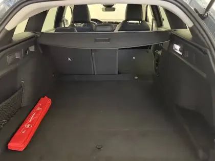 Photo 10 Peugeot 308  SW Hybrid 145 e-DCS6