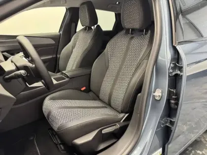 Photo 20 Peugeot 308  SW Hybrid 145 e-DCS6